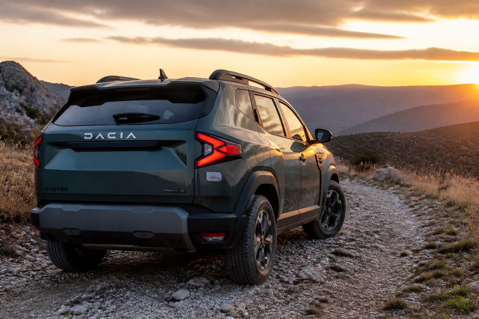 Dacia adaugă pe Duster motorizarea hybrid-G 150 4 4, dar fără preț și consum anunțate