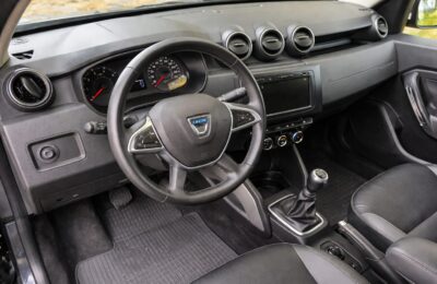 De ce un volan uzat la o mașină second-hand nu înseamnă mereu kilometri dați înapoi