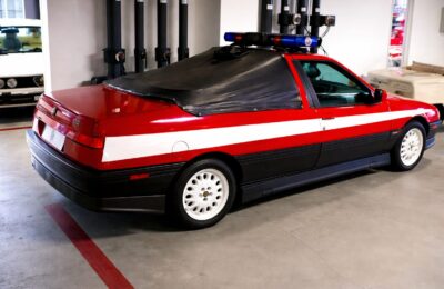 Două versiuni neobișnuite ale Alfa Romeo 164 au ajuns la muzeul mărcii