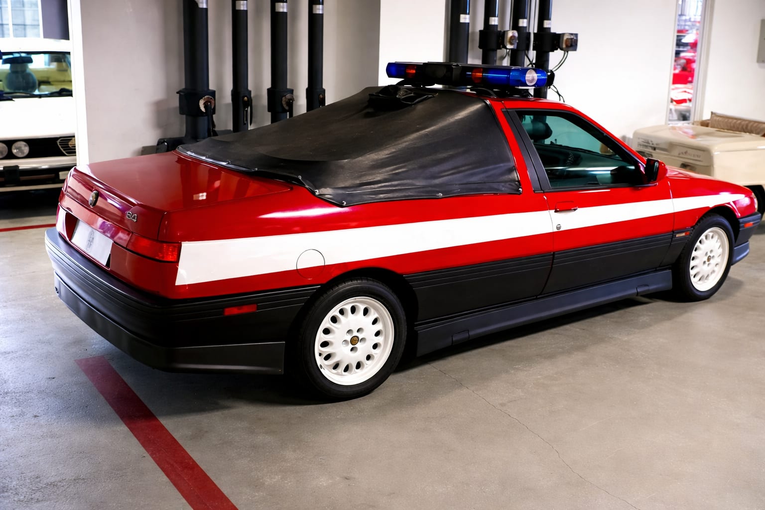 Două versiuni neobișnuite ale Alfa Romeo 164 au ajuns la muzeul mărcii