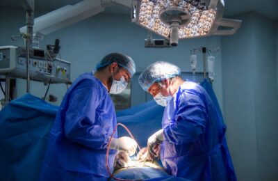 George a amânat consultul pentru durerile lombare și a ajuns la operație de urgență