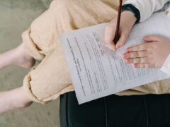 La sfârșitul lui 2025, peste 800.000 de persoane așteptau evaluări pentru ADHD și autism în Anglia
